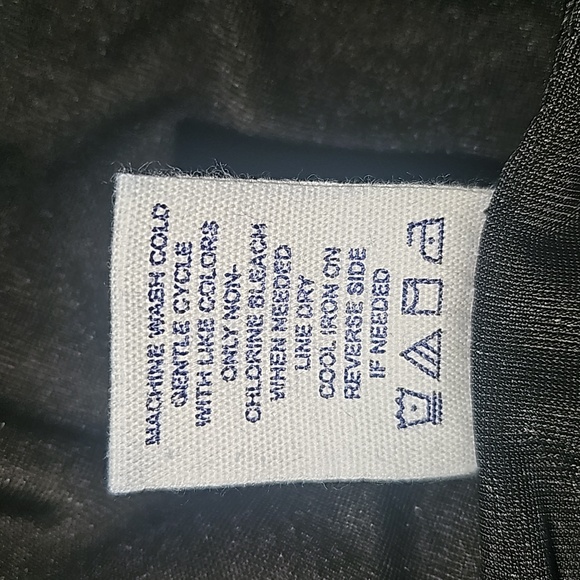 MADISON +HUDSON Women Luster Black Velvet Spaghetti straps Mini Dress Size M - Picture 13 of 13